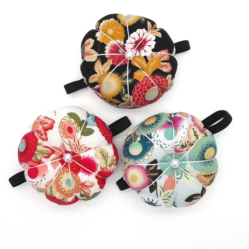 2026 Nadelkissen in Zufallsfar – Sewing Pin Cushion Bewertung und Preis